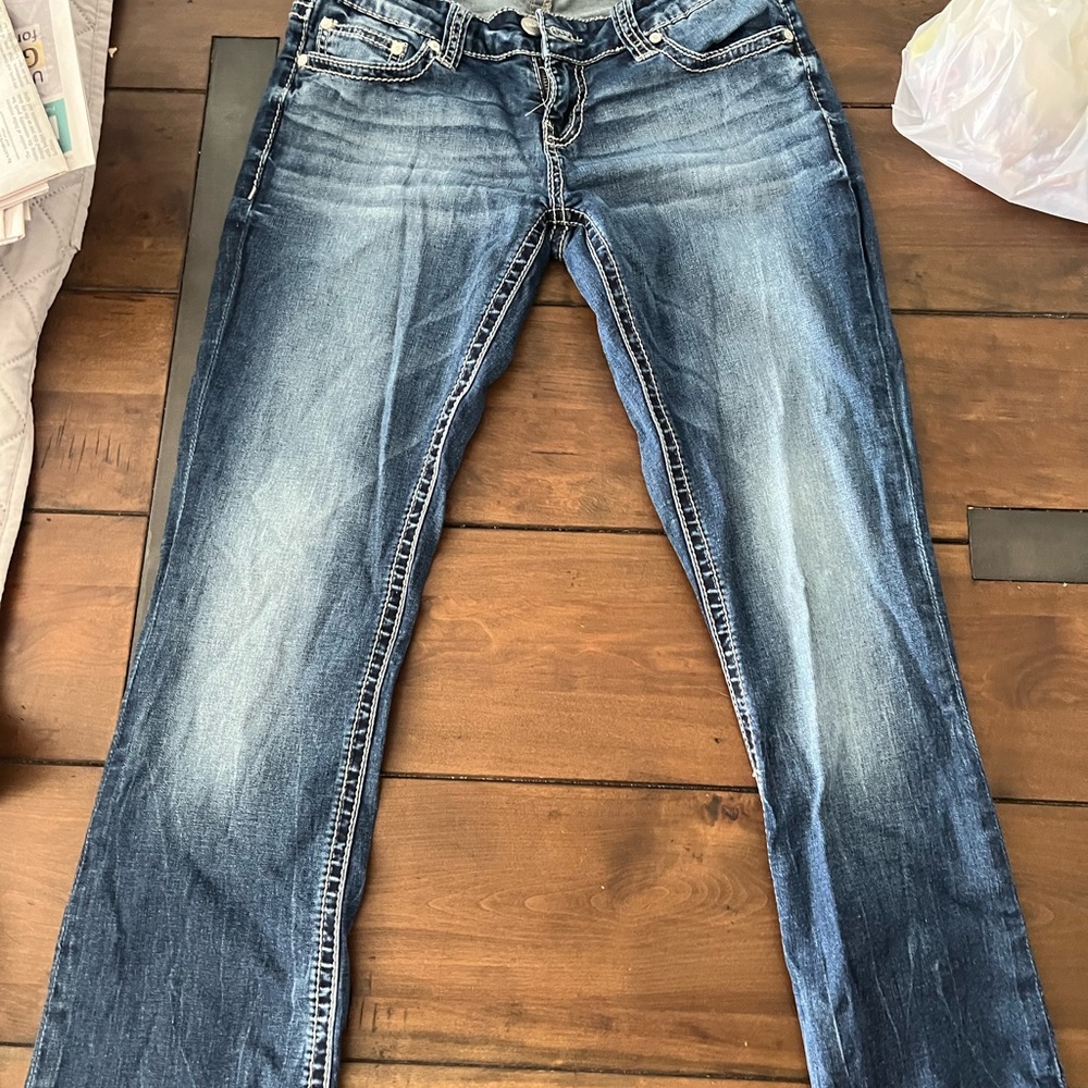 BKE Women's Faded Blue Straight Leg Jeans